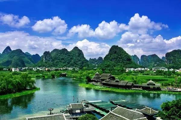 蜀山蜀水烟雨情